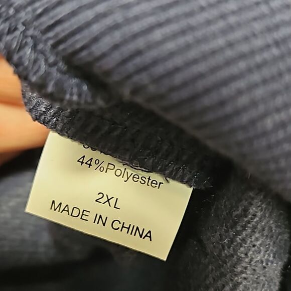 Uusollecy Women's Hoodie - Picture 7 of 7